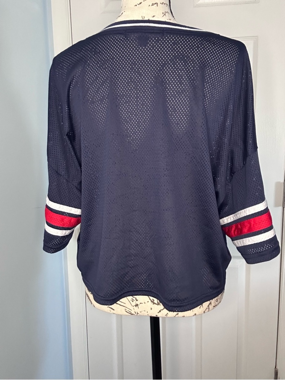Large Women’s LA 89 Cropped Jersey Tee - Picture 4 of 6